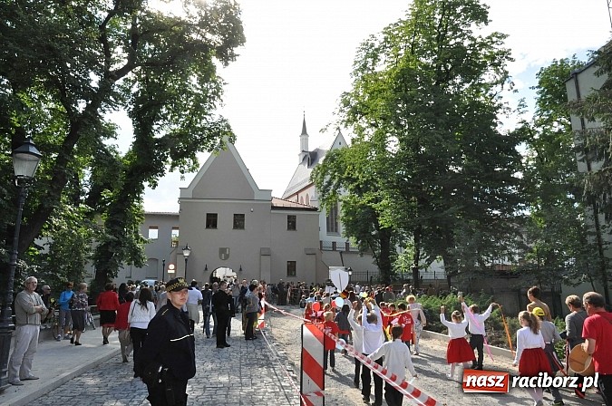Zdjęcie w galerii na portalu naszraciborz.pl: Daniel Olbrychski jako król Jan III Sobieski na przemarszu z okazji Dni Raciborza wiadomości z regionu