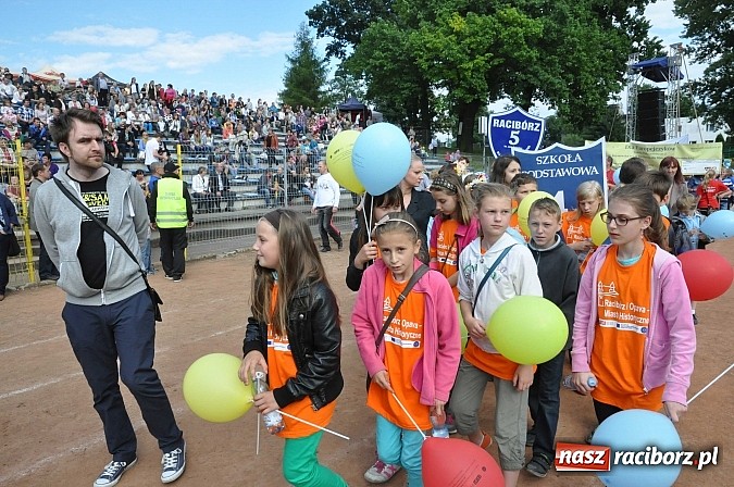 Zdjęcie w galerii na portalu naszraciborz.pl: Daniel Olbrychski jako król Jan III Sobieski na przemarszu z okazji Dni Raciborza wiadomości z regionu