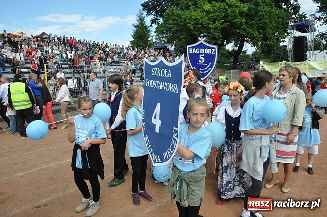 Zdjęcie w galerii na portalu naszraciborz.pl: Daniel Olbrychski jako król Jan III Sobieski na przemarszu z okazji Dni Raciborza wiadomości z regionu