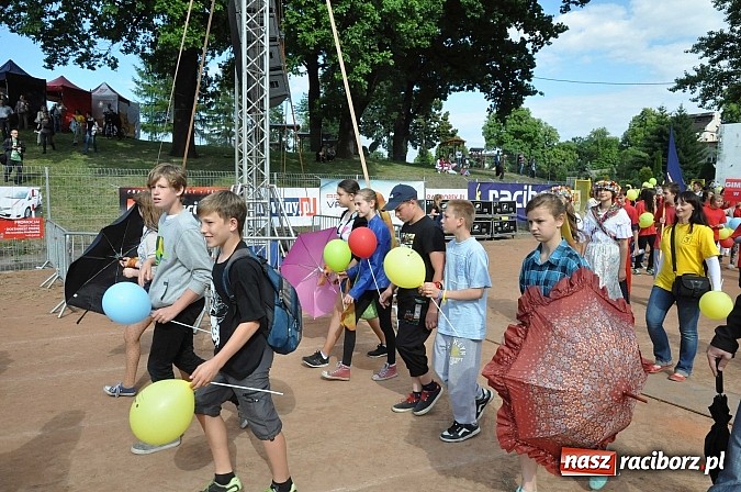 Zdjęcie w galerii na portalu naszraciborz.pl: Daniel Olbrychski jako król Jan III Sobieski na przemarszu z okazji Dni Raciborza wiadomości z regionu
