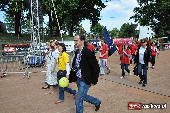 Zdjęcie w galerii na portalu naszraciborz.pl: Daniel Olbrychski jako król Jan III Sobieski na przemarszu z okazji Dni Raciborza wiadomości z regionu