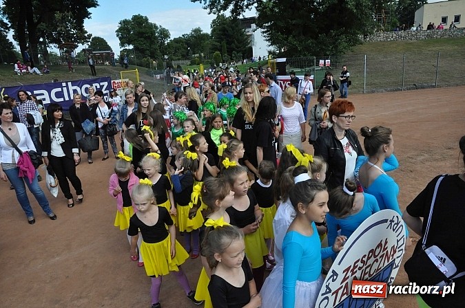 Zdjęcie w galerii na portalu naszraciborz.pl: Daniel Olbrychski jako król Jan III Sobieski na przemarszu z okazji Dni Raciborza wiadomości z regionu