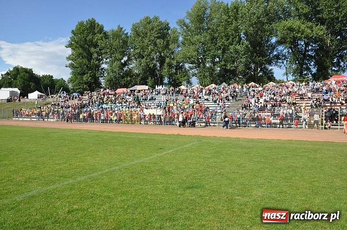 Zdjęcie w galerii na portalu naszraciborz.pl: Daniel Olbrychski jako król Jan III Sobieski na przemarszu z okazji Dni Raciborza wiadomości z regionu