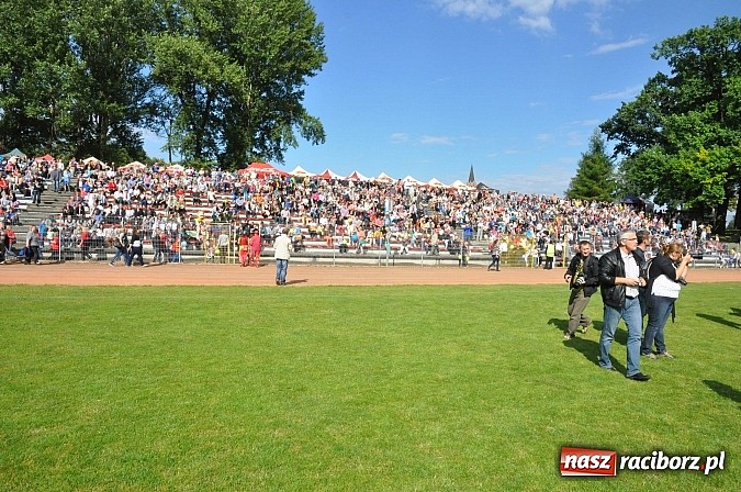 Zdjęcie w galerii na portalu naszraciborz.pl: Daniel Olbrychski jako król Jan III Sobieski na przemarszu z okazji Dni Raciborza wiadomości z regionu