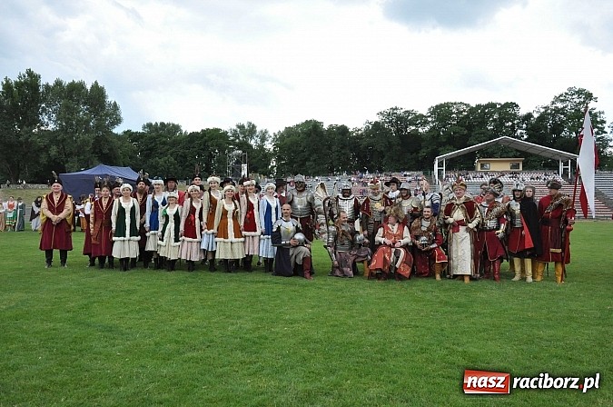 Zdjęcie w galerii na portalu naszraciborz.pl: Daniel Olbrychski jako król Jan III Sobieski na przemarszu z okazji Dni Raciborza wiadomości z regionu