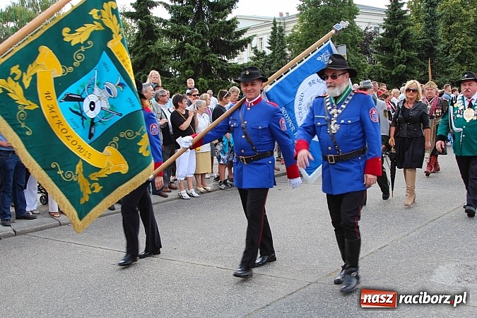 Zdjęcie w galerii na portalu naszraciborz.pl: Daniel Olbrychski jako król Jan III Sobieski na przemarszu z okazji Dni Raciborza wiadomości z regionu