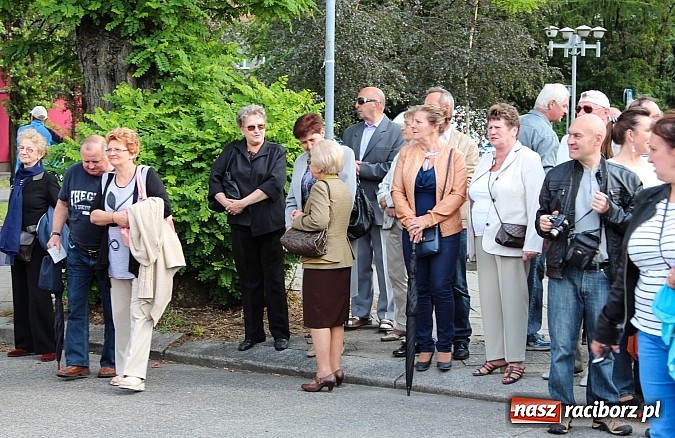 Zdjęcie w galerii na portalu naszraciborz.pl: Daniel Olbrychski jako król Jan III Sobieski na przemarszu z okazji Dni Raciborza wiadomości z regionu