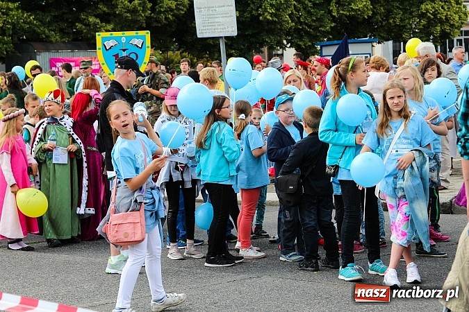 Zdjęcie w galerii na portalu naszraciborz.pl: Daniel Olbrychski jako król Jan III Sobieski na przemarszu z okazji Dni Raciborza wiadomości z regionu