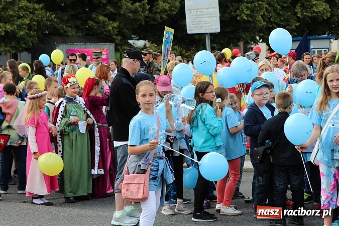 Zdjęcie w galerii na portalu naszraciborz.pl: Daniel Olbrychski jako król Jan III Sobieski na przemarszu z okazji Dni Raciborza wiadomości z regionu