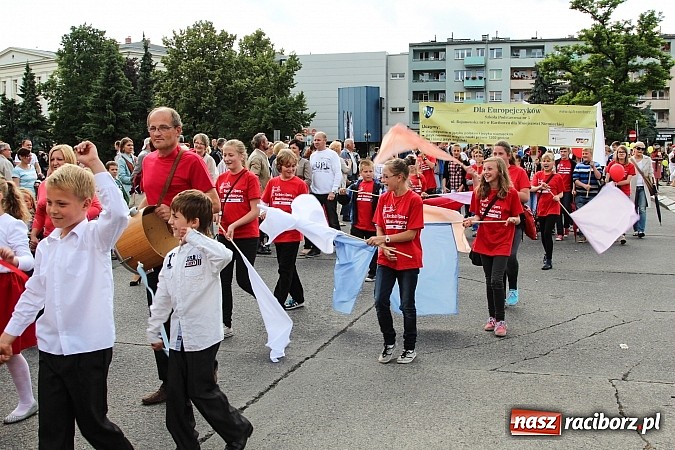 Zdjęcie w galerii na portalu naszraciborz.pl: Daniel Olbrychski jako król Jan III Sobieski na przemarszu z okazji Dni Raciborza wiadomości z regionu