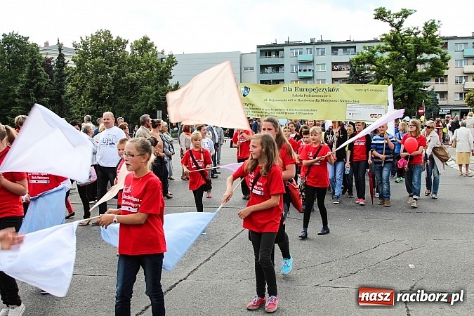 Zdjęcie w galerii na portalu naszraciborz.pl: Daniel Olbrychski jako król Jan III Sobieski na przemarszu z okazji Dni Raciborza wiadomości z regionu