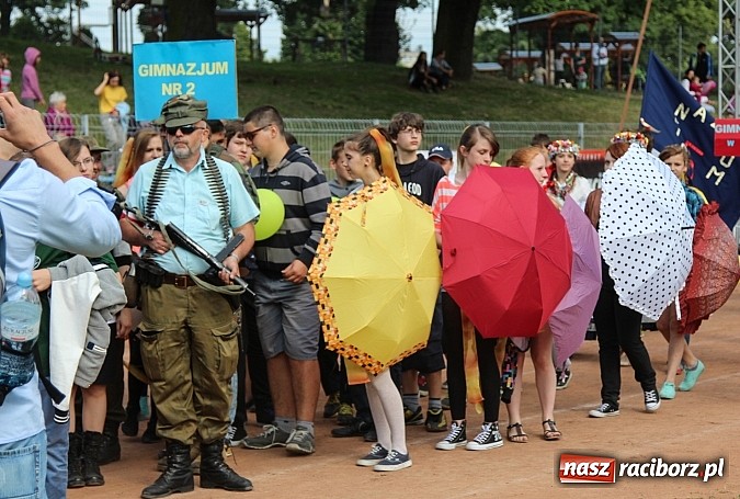 Zdjęcie w galerii na portalu naszraciborz.pl: Daniel Olbrychski jako król Jan III Sobieski na przemarszu z okazji Dni Raciborza wiadomości z regionu