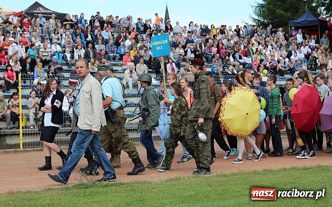Zdjęcie w galerii na portalu naszraciborz.pl: Daniel Olbrychski jako król Jan III Sobieski na przemarszu z okazji Dni Raciborza wiadomości z regionu
