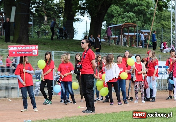 Zdjęcie w galerii na portalu naszraciborz.pl: Daniel Olbrychski jako król Jan III Sobieski na przemarszu z okazji Dni Raciborza wiadomości z regionu