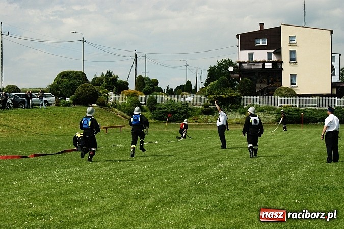 Zdjęcie w galerii na portalu naszraciborz.pl: Krzanowice i Pietraszyn ponownie na mistrzowskim tronie wiadomości z regionu