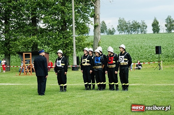 Zdjęcie w galerii na portalu naszraciborz.pl: Krzanowice i Pietraszyn ponownie na mistrzowskim tronie wiadomości z regionu
