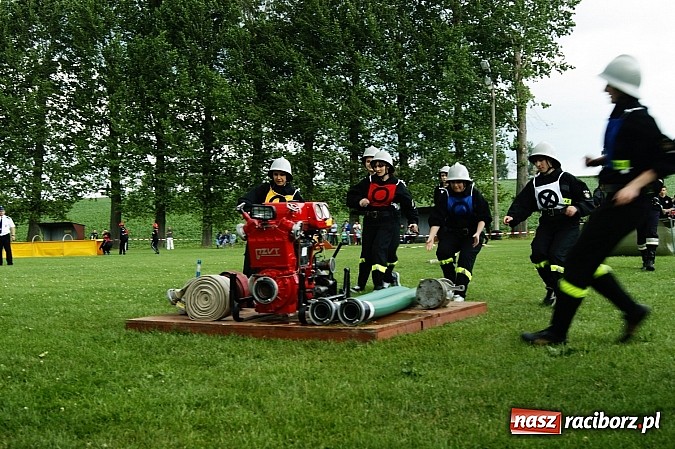 Zdjęcie w galerii na portalu naszraciborz.pl: Krzanowice i Pietraszyn ponownie na mistrzowskim tronie wiadomości z regionu