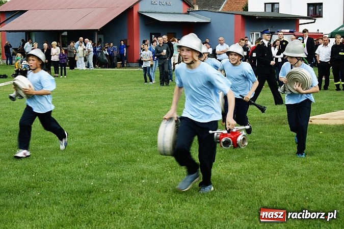 Zdjęcie w galerii na portalu naszraciborz.pl: Krzanowice i Pietraszyn ponownie na mistrzowskim tronie wiadomości z regionu