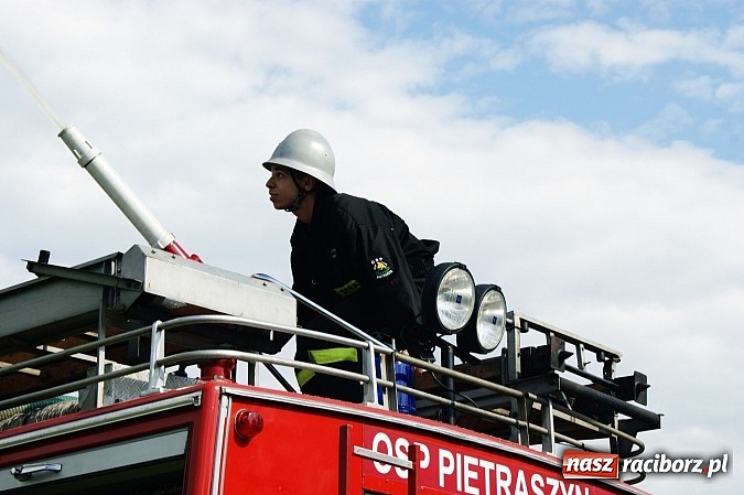 Zdjęcie w galerii na portalu naszraciborz.pl: Krzanowice i Pietraszyn ponownie na mistrzowskim tronie wiadomości z regionu