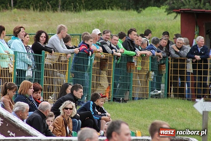 Zdjęcie w galerii na portalu naszraciborz.pl: LKS Buk Rudy mistrzem klasy A. Tak się cieszono z awansu  wiadomości z regionu