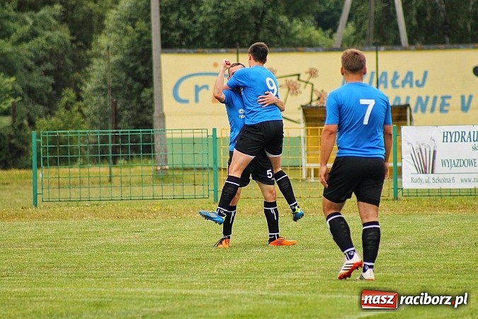 Zdjęcie w galerii na portalu naszraciborz.pl: LKS Buk Rudy mistrzem klasy A. Tak się cieszono z awansu  wiadomości z regionu