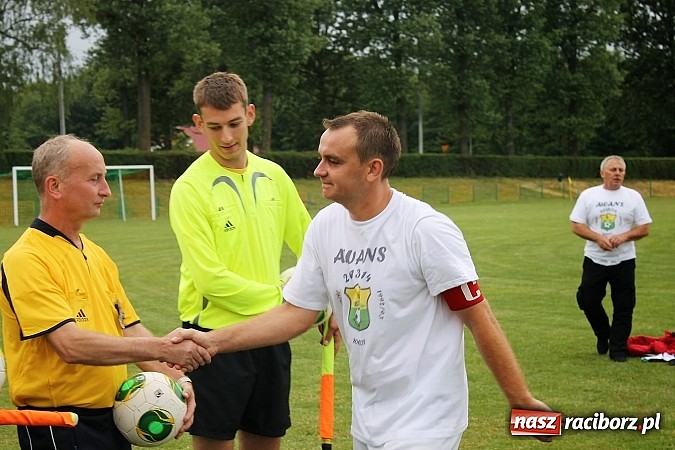 Zdjęcie w galerii na portalu naszraciborz.pl: LKS Buk Rudy mistrzem klasy A. Tak się cieszono z awansu  wiadomości z regionu