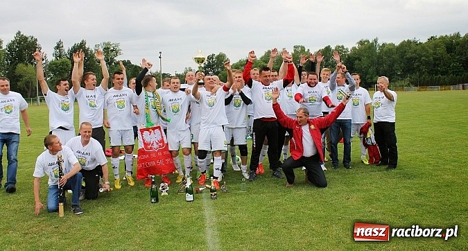 Zdjęcie w galerii na portalu naszraciborz.pl: LKS Buk Rudy mistrzem klasy A. Tak się cieszono z awansu  wiadomości z regionu