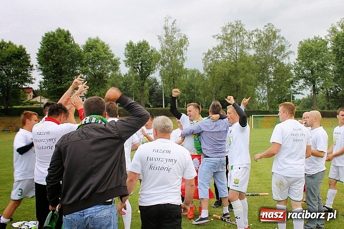 Zdjęcie w galerii na portalu naszraciborz.pl: LKS Buk Rudy mistrzem klasy A. Tak się cieszono z awansu  wiadomości z regionu