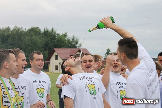 Zdjęcie w galerii na portalu naszraciborz.pl: LKS Buk Rudy mistrzem klasy A. Tak się cieszono z awansu  wiadomości z regionu