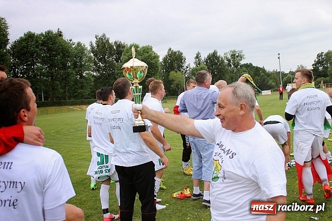 Zdjęcie w galerii na portalu naszraciborz.pl: LKS Buk Rudy mistrzem klasy A. Tak się cieszono z awansu  wiadomości z regionu