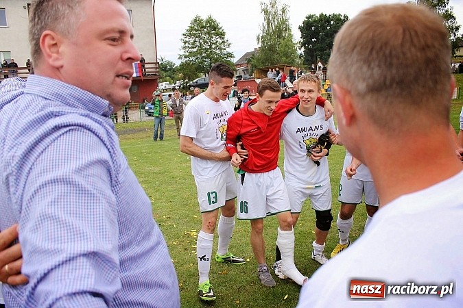 Zdjęcie w galerii na portalu naszraciborz.pl: LKS Buk Rudy mistrzem klasy A. Tak się cieszono z awansu  wiadomości z regionu