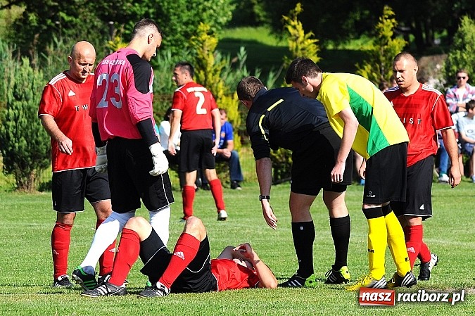 Zdjęcie w galerii na portalu naszraciborz.pl: Brzezie przegrało w Czernicy. Awans Zameczka do A klasy wiadomości z regionu