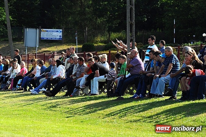 Zdjęcie w galerii na portalu naszraciborz.pl: Brzezie przegrało w Czernicy. Awans Zameczka do A klasy wiadomości z regionu