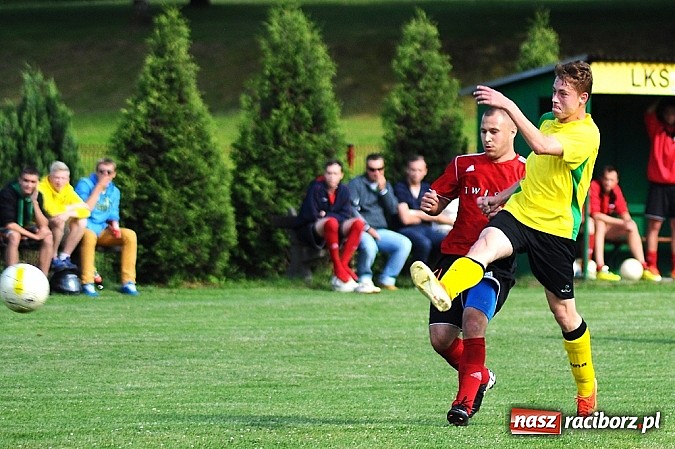 Zdjęcie w galerii na portalu naszraciborz.pl: Brzezie przegrało w Czernicy. Awans Zameczka do A klasy wiadomości z regionu