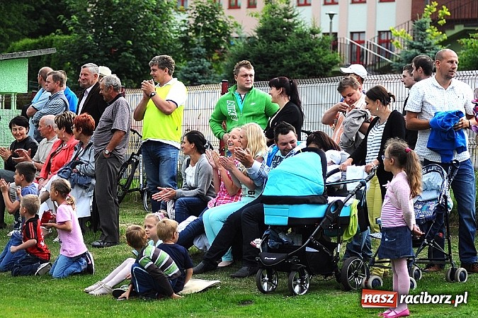 Zdjęcie w galerii na portalu naszraciborz.pl: Brzezie przegrało w Czernicy. Awans Zameczka do A klasy wiadomości z regionu