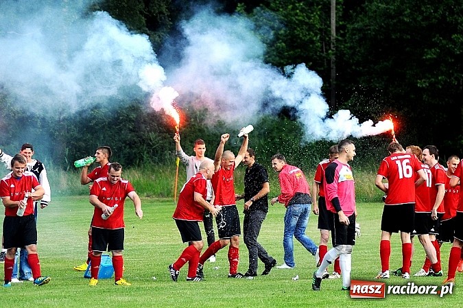 Zdjęcie w galerii na portalu naszraciborz.pl: Brzezie przegrało w Czernicy. Awans Zameczka do A klasy wiadomości z regionu