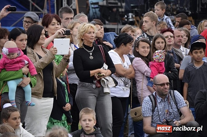 Zdjęcie w galerii na portalu naszraciborz.pl: Prezentacje grup z RCK drugiego dnia Dni Raciborza  wiadomości z regionu
