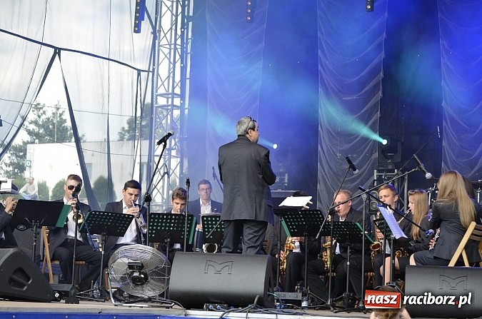 Zdjęcie w galerii na portalu naszraciborz.pl: Prezentacje grup z RCK drugiego dnia Dni Raciborza  wiadomości z regionu