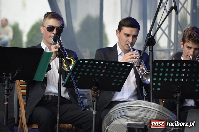 Zdjęcie w galerii na portalu naszraciborz.pl: Prezentacje grup z RCK drugiego dnia Dni Raciborza  wiadomości z regionu