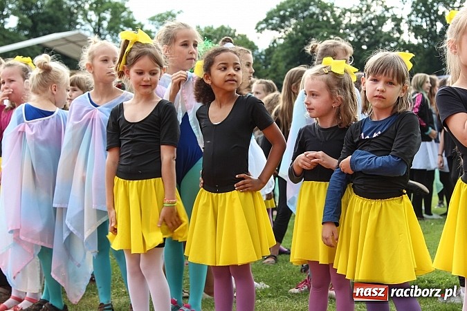 Zdjęcie w galerii na portalu naszraciborz.pl: Prezentacje grup z RCK drugiego dnia Dni Raciborza  wiadomości z regionu