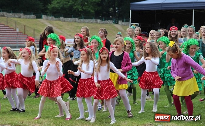 Zdjęcie w galerii na portalu naszraciborz.pl: Prezentacje grup z RCK drugiego dnia Dni Raciborza  wiadomości z regionu