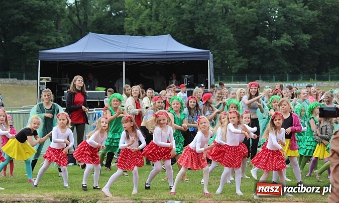 Zdjęcie w galerii na portalu naszraciborz.pl: Prezentacje grup z RCK drugiego dnia Dni Raciborza  wiadomości z regionu