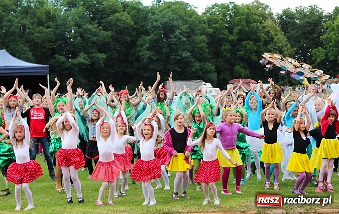 Zdjęcie w galerii na portalu naszraciborz.pl: Prezentacje grup z RCK drugiego dnia Dni Raciborza  wiadomości z regionu