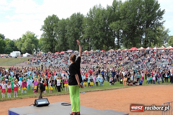 Zdjęcie w galerii na portalu naszraciborz.pl: Prezentacje grup z RCK drugiego dnia Dni Raciborza  wiadomości z regionu