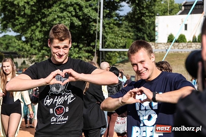 Zdjęcie w galerii na portalu naszraciborz.pl: Prezentacje grup z RCK drugiego dnia Dni Raciborza  wiadomości z regionu