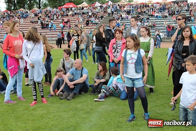 Zdjęcie w galerii na portalu naszraciborz.pl: Prezentacje grup z RCK drugiego dnia Dni Raciborza  wiadomości z regionu