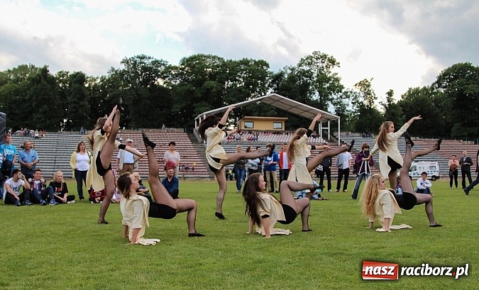 Zdjęcie w galerii na portalu naszraciborz.pl: Prezentacje grup z RCK drugiego dnia Dni Raciborza  wiadomości z regionu