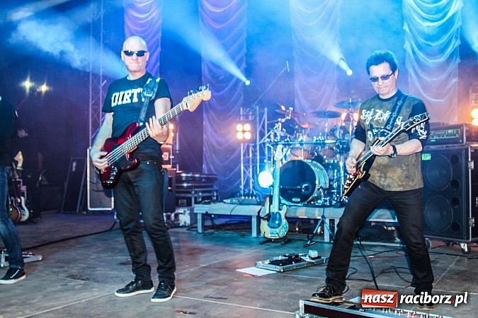 Zdjęcie w galerii na portalu naszraciborz.pl: Spóźniony, ale zawsze zachwycający Bajm wiadomości z regionu