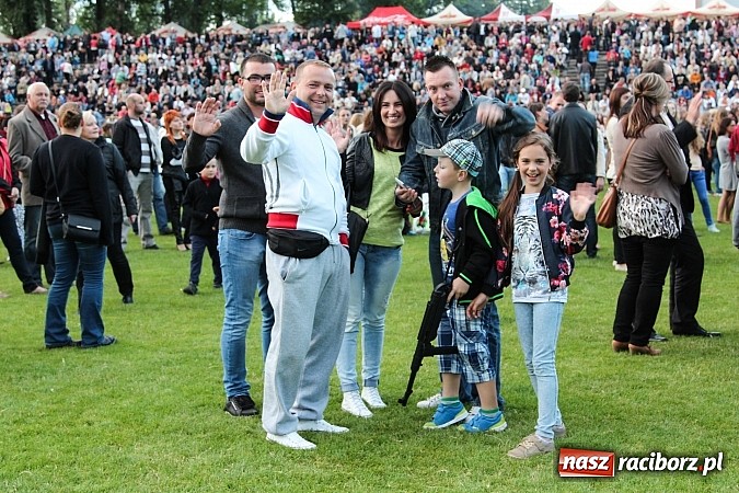 Zdjęcie w galerii na portalu naszraciborz.pl: Spóźniony, ale zawsze zachwycający Bajm wiadomości z regionu