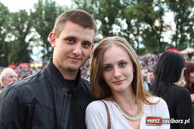 Zdjęcie w galerii na portalu naszraciborz.pl: Spóźniony, ale zawsze zachwycający Bajm wiadomości z regionu